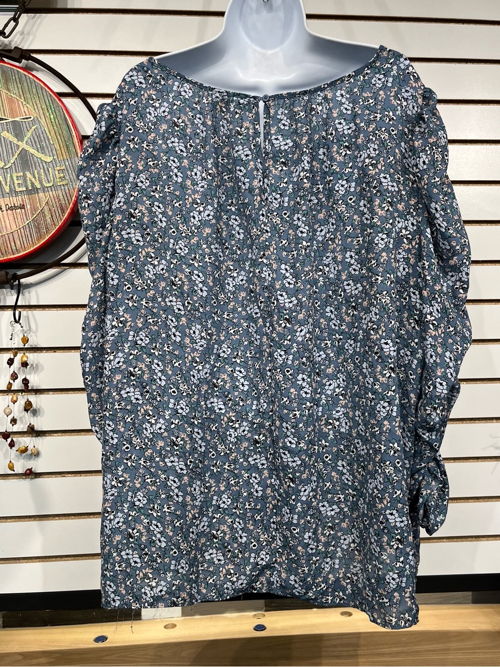 Max Studio ruched-sleeve blouse size 3X - Picture 6 of 9